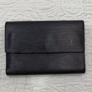 Louis Vuitton Passport
Porte-Tresor Etui Wallet